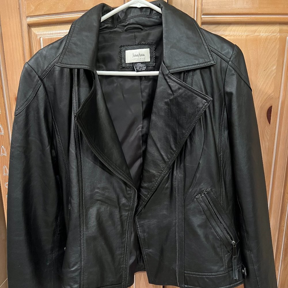 NEIMAN MARCUS 100% LEATHER JACKET * EXCELLENT CONDITION * WORN ONCE